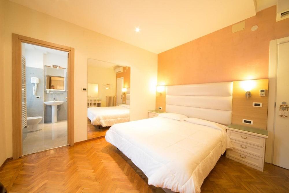 Hotel Globo Suite-Correnti Hotels ซานเรโม ภายนอก รูปภาพ